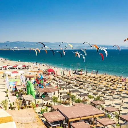 B&burszula Gizzeria Lido