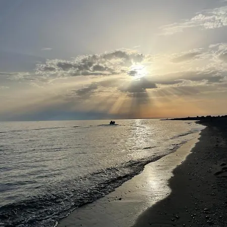 B&burszula Gizzeria Lido Apartment SantʼEufemia Lamezia