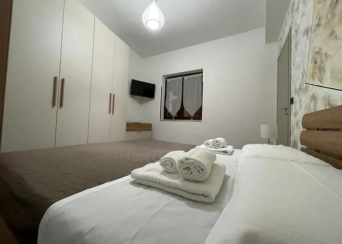 B&burszula Gizzeria Lido 公寓 圣欧费米亚拉默齐亚